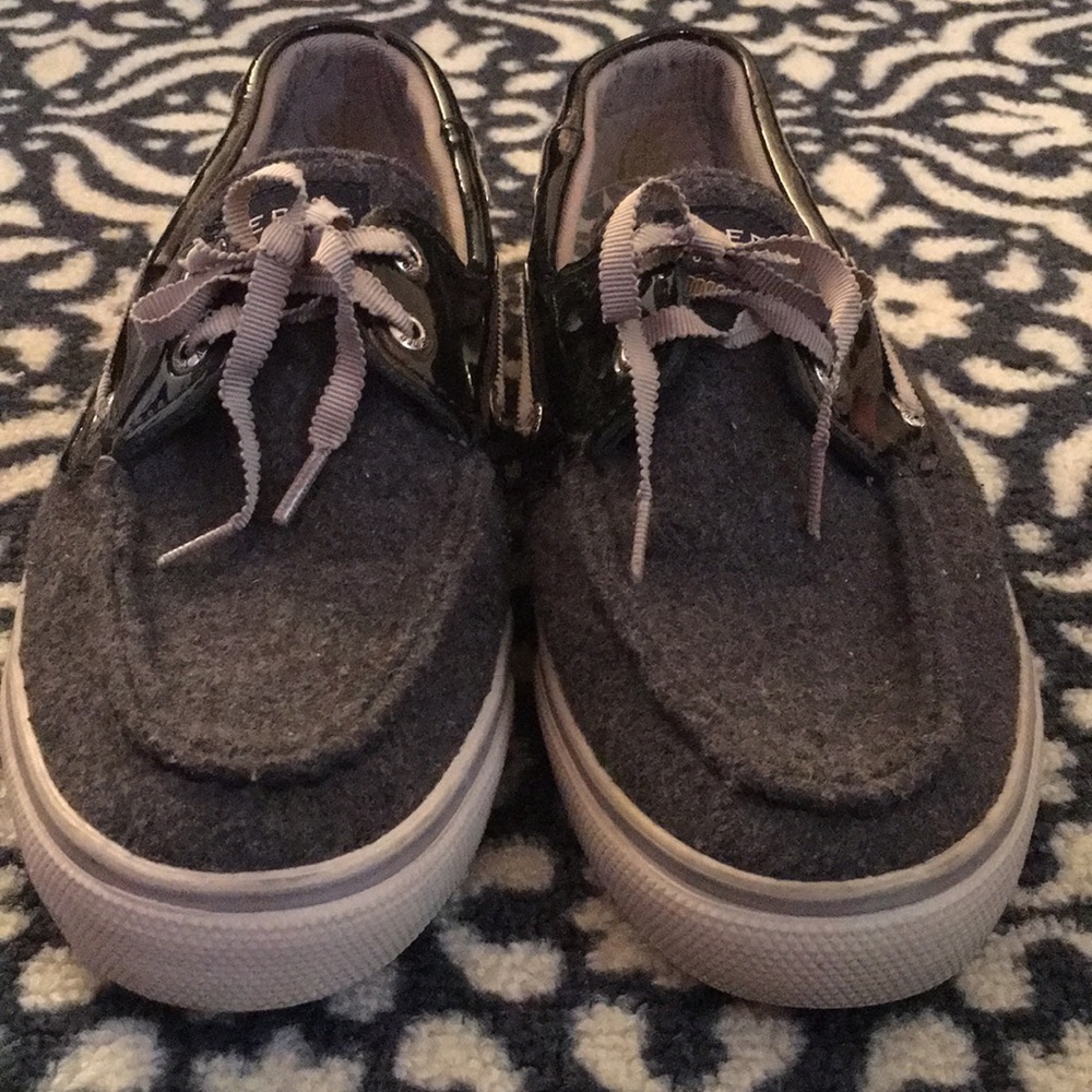 Dark gray/black patent size 8 Sperry's! - Picture 2 of 5